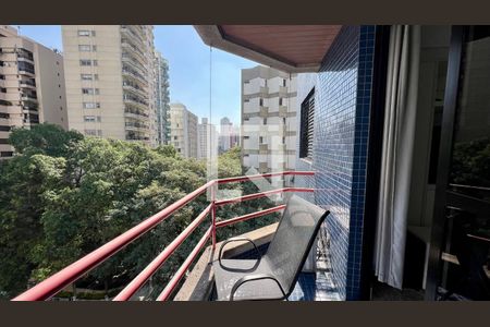 Apartamento à venda com 36m², 1 quarto e 1 vaga Apartamento à venda com 36m², 1 quarto e 1 vagaSacada