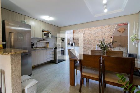 Casa de condomínio à venda com 104m², 2 quartos e 2 vagasCozinha