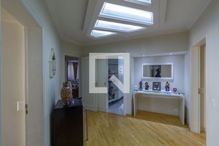 Apartamento à venda com 160m², 3 quartos e 3 vagasHall Quartos