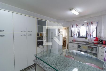 Apartamento à venda com 160m², 3 quartos e 3 vagasCozinha