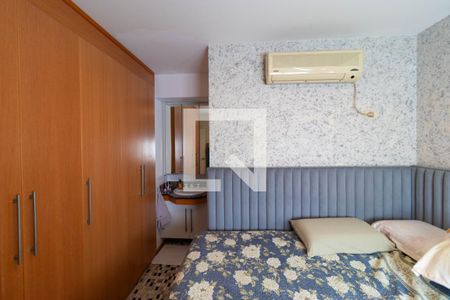 Apartamento à venda com 110m², 1 quarto e 2 vagas Apartamento à venda com 110m², 1 quarto e 2 vagasSuíte