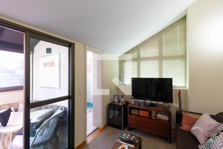 Apartamento à venda com 110m², 1 quarto e 2 vagas Apartamento à venda com 110m², 1 quarto e 2 vagasSala de TV