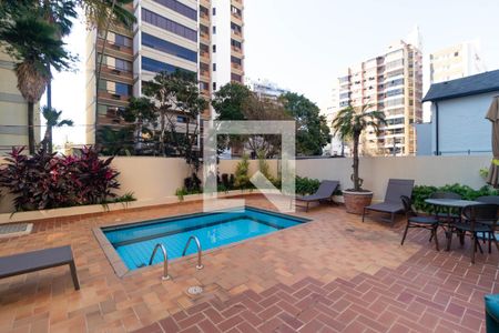 Apartamento à venda com 110m², 1 quarto e 2 vagas Apartamento à venda com 110m², 1 quarto e 2 vagasÁrea comum - Piscina