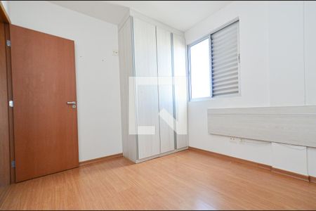 Apartamento à venda com 112m², 4 quartos e 3 vagasQuarto3