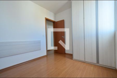 Apartamento à venda com 112m², 4 quartos e 3 vagasQuarto3