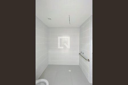 Banheiro de kitnet/studio para alugar com 1 quarto, 20m² em Ipiranga, São Paulo