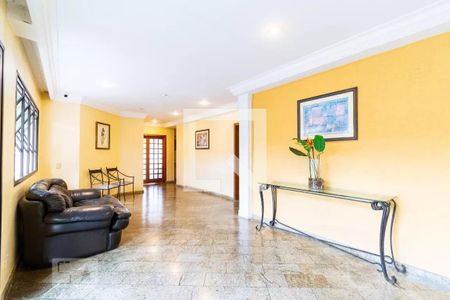 Apartamento à venda com 144m², 3 quartos e 2 vagas Apartamento à venda com 144m², 3 quartos e 2 vagasHall de entrada