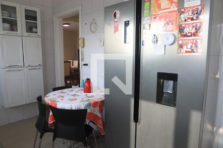 Apartamento à venda com 144m², 3 quartos e 2 vagasCozinha