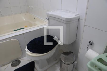 Apartamento à venda com 144m², 3 quartos e 2 vagasBanheiro da Suíte 3