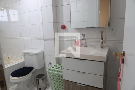 Apartamento à venda com 144m², 3 quartos e 2 vagasBanheiro da Suíte 3