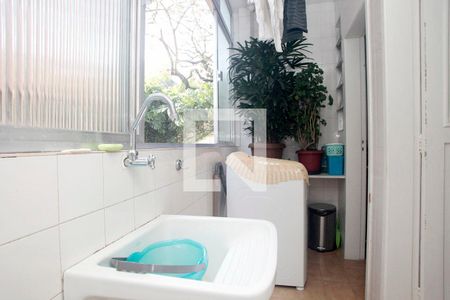 Apartamento à venda com 90m², 2 quartos e sem vagaÁrea de Serviço + Banheiro 2 Serviço + Despensa