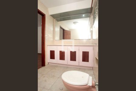 Casa à venda com 350m², 3 quartos e 1 vagaBanheiro Quarto 1 Suíte