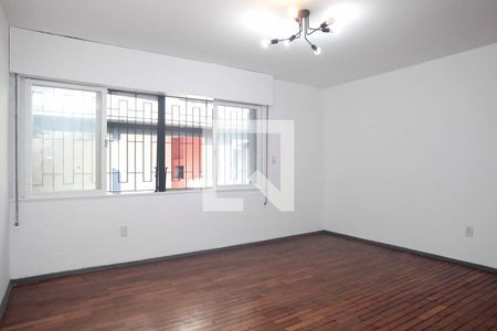 Casa à venda com 350m², 3 quartos e 1 vagaQuarto 1 Suíte