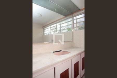 Casa à venda com 350m², 3 quartos e 1 vagaBanheiro Quarto 1 Suíte