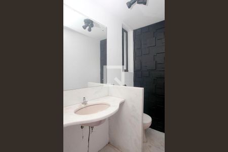 Casa à venda com 350m², 3 quartos e 1 vagaBanheiro 3 Lavabo Social