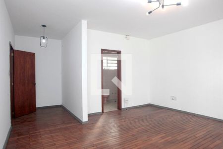 Casa à venda com 350m², 3 quartos e 1 vagaQuarto 1 Suíte