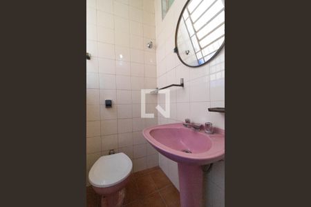 Casa à venda com 148m², 2 quartos e 1 vaga Casa à venda com 148m², 2 quartos e 1 vagaBanheiro