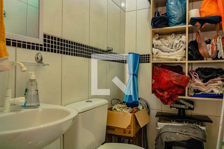 Casa à venda com 149m², 2 quartos e 2 vagas Casa à venda com 149m², 2 quartos e 2 vagasBanheiro de Serviço