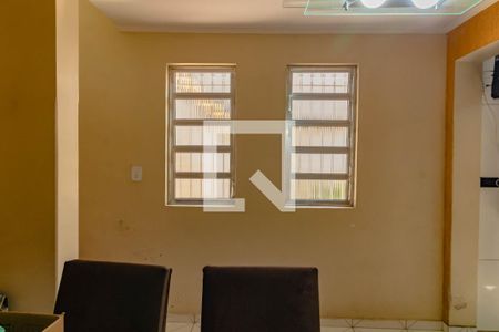 Casa à venda com 149m², 2 quartos e 2 vagas Casa à venda com 149m², 2 quartos e 2 vagasCopa