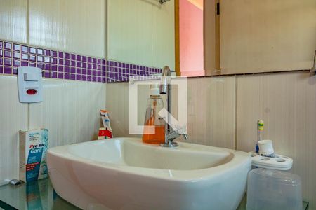 Casa à venda com 149m², 2 quartos e 2 vagas Casa à venda com 149m², 2 quartos e 2 vagasBanheiro