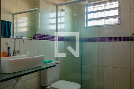 Casa à venda com 149m², 2 quartos e 2 vagas Casa à venda com 149m², 2 quartos e 2 vagasBanheiro