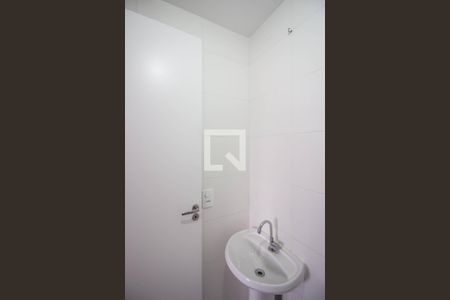 Banheiro de apartamento à venda com 2 quartos, 32m² em Fazenda Aricanduva, São Paulo