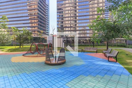Apartamento à venda com 196m², 3 quartos e 3 vagasÁrea comum - Playground