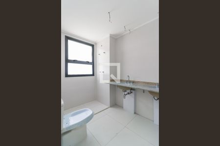 Apartamento à venda com 196m², 3 quartos e 3 vagasBanheiro da Suíte 1