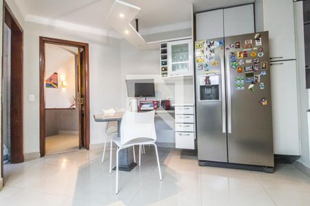 Casa de condomínio à venda com 380m², 4 quartos e 4 vagas Casa de condomínio à venda com 380m², 4 quartos e 4 vagasCozinha