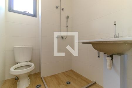 Banheiro de kitnet/studio à venda com 1 quarto, 19m² em República, São Paulo