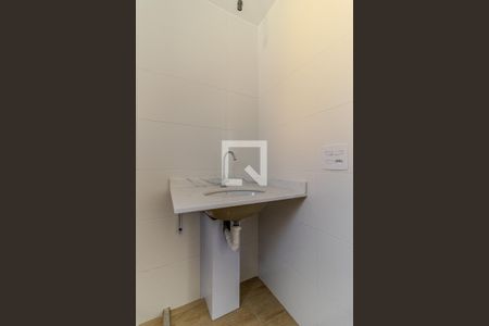 Banheiro de kitnet/studio à venda com 1 quarto, 19m² em República, São Paulo