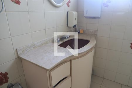 Casa à venda com 250m², 3 quartos e 3 vagasBanheiro da Suíte