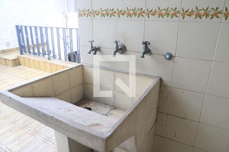 Casa à venda com 250m², 3 quartos e 3 vagasÁrea de Serviço