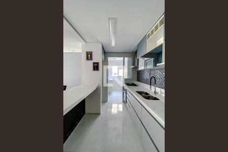 Apartamento à venda com 74m², 2 quartos e 2 vagasCozinha