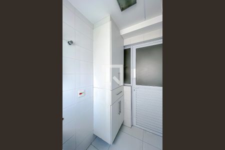 Apartamento à venda com 74m², 2 quartos e 2 vagasÁrea de Serviço
