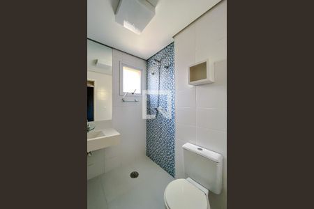 Apartamento à venda com 74m², 2 quartos e 2 vagasBanheiro da Suíte 2