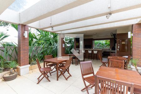 Apartamento para alugar com 76m², 2 quartos e 2 vagas Apartamento para alugar com 76m², 2 quartos e 2 vagasÁrea comum - Churrasqueira