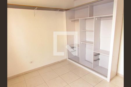 Quarto de casa para alugar com 1 quarto, 45m² em Campo Limpo, São Paulo