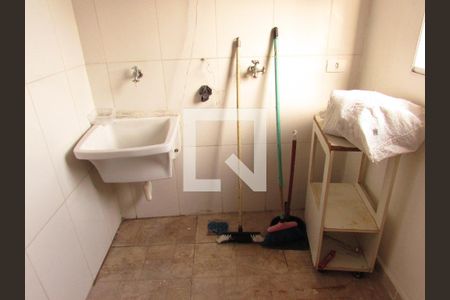 Área de Serviço de casa para alugar com 1 quarto, 45m² em Campo Limpo, São Paulo