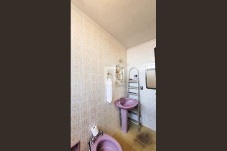 Casa à venda com 160m², 3 quartos e 4 vagasBanheiro da Suíte