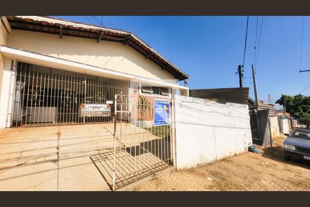 Casa à venda com 160m², 3 quartos e 4 vagasFachada