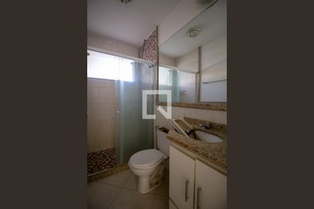 Casa à venda com 200m², 4 quartos e 2 vagasBanheiro da Suíte 2