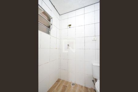 Casa de condomínio para alugar com 68m², 2 quartos e sem vaga Casa de condomínio para alugar com 68m², 2 quartos e sem vagaBanheiro da suíte