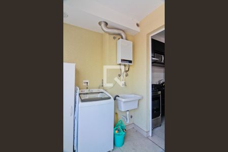 Casa para alugar com 55m², 2 quartos e 1 vagaÁrea de Serviço