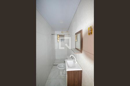 Casa para alugar com 79m², 2 quartos e sem vaga Casa para alugar com 79m², 2 quartos e sem vagaBanheiro