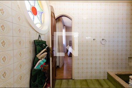 Casa à venda com 307m², 4 quartos e 4 vagas Casa à venda com 307m², 4 quartos e 4 vagasBanheiro suíte