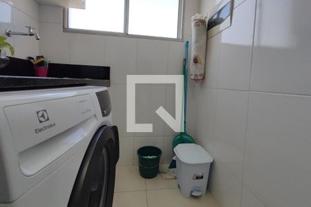 Apartamento à venda com 48m², 2 quartos e 1 vaga Apartamento à venda com 48m², 2 quartos e 1 vagaÁrea de Serviço