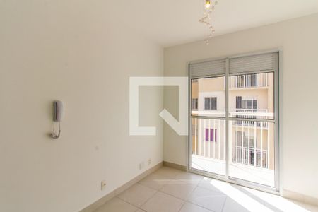 Apartamento para alugar com 32m², 2 quartos e sem vaga Apartamento para alugar com 32m², 2 quartos e sem vagaSala