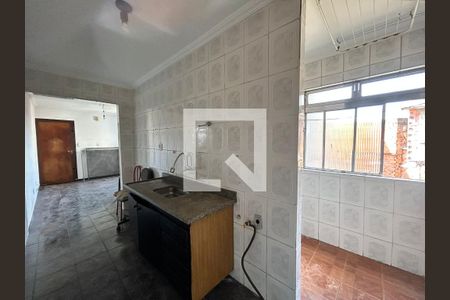 Cozinha de apartamento à venda com 2 quartos, 47m² em Vila Campo Grande, São Paulo