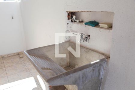 Casa para alugar com 60m², 1 quarto e 1 vagaÁrea de serviço 